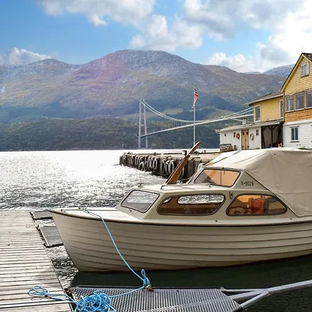 Gorgeous In Vallavik With House Sea View *