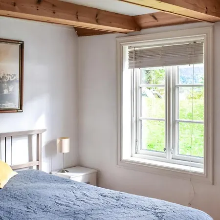 Gorgeous In Vallavik With House Sea View *